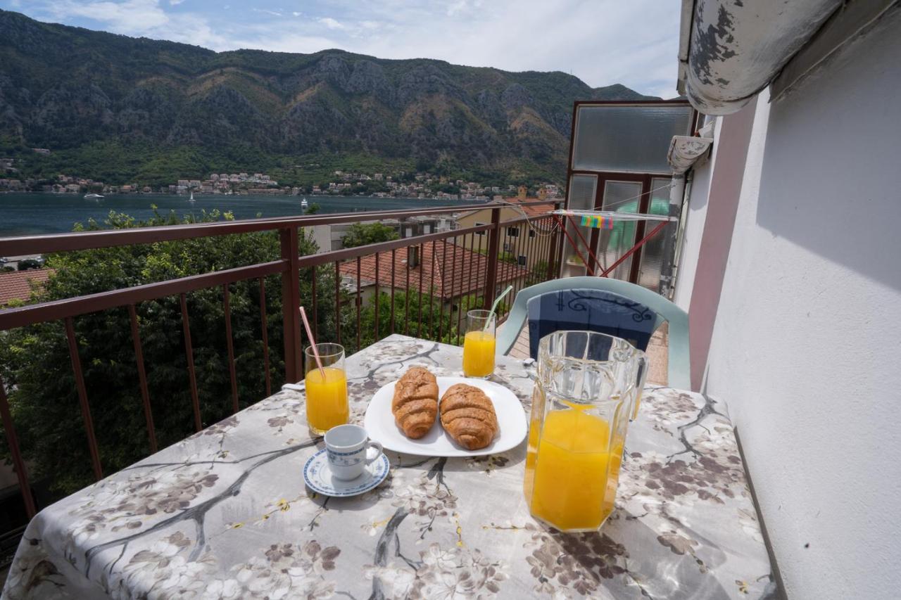 Ferienwohnung Albatros Kotor Exterior foto